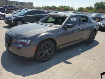  Salvage Chrysler 300