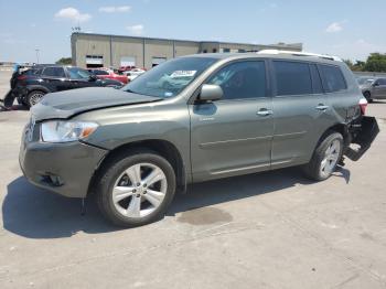  Salvage Toyota Highlander