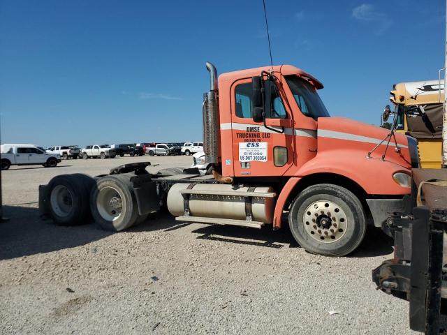  Salvage Freightliner Columbia 1