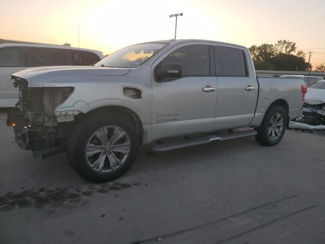  Salvage Nissan Titan