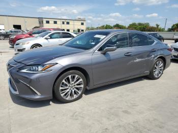  Salvage Lexus Es