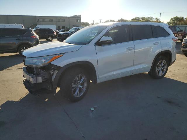  Salvage Toyota Highlander