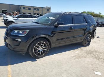  Salvage Ford Explorer