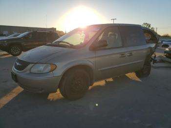  Salvage Chrysler Minivan