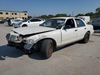  Salvage Ford Crown Vic