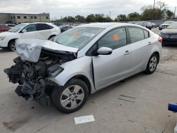  Salvage Kia Forte