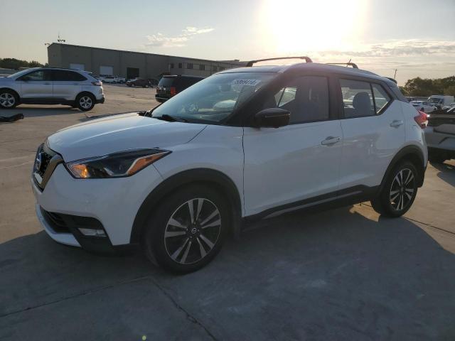  Salvage Nissan Kicks