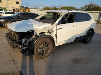  Salvage Volkswagen Tiguan