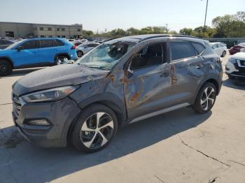  Salvage Hyundai TUCSON