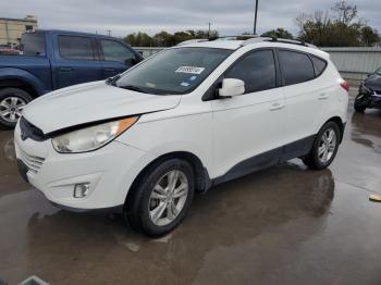  Salvage Hyundai TUCSON