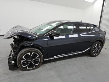  Salvage Kia EV6