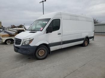  Salvage Mercedes-Benz Sprinter