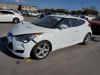  Salvage Hyundai VELOSTER