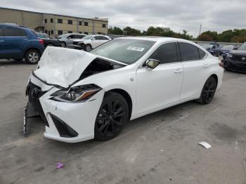  Salvage Lexus Es