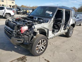  Salvage Land Rover Defender