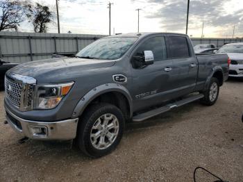  Salvage Nissan Titan