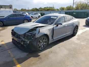  Salvage Kia Stinger