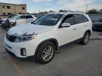  Salvage Kia Sorento