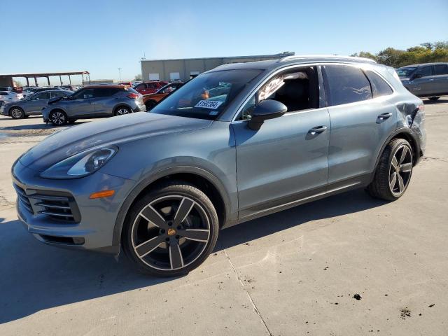  Salvage Porsche Cayenne