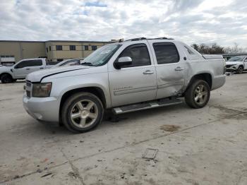  Salvage Chevrolet Avalanche