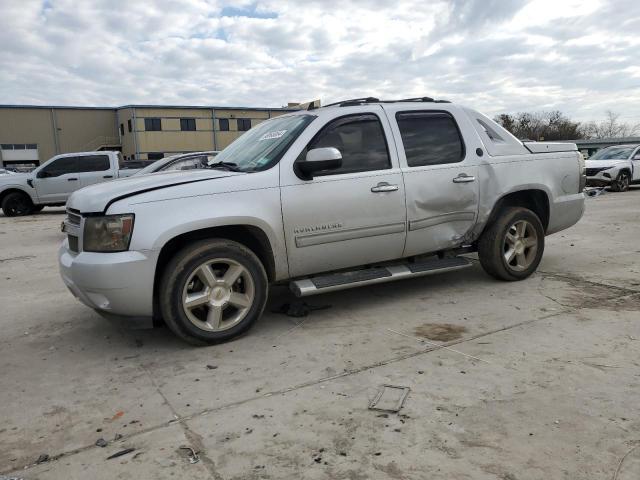  Salvage Chevrolet Avalanche