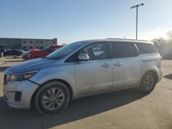  Salvage Kia Sedona