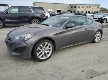  Salvage Hyundai Genesis