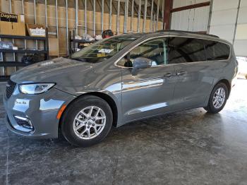  Salvage Chrysler Pacifica