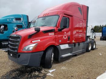  Salvage Freightliner Cascadia