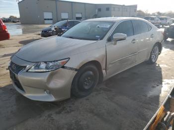  Salvage Lexus Es