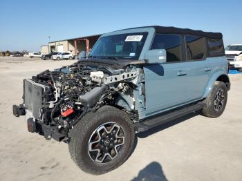  Salvage Ford Bronco