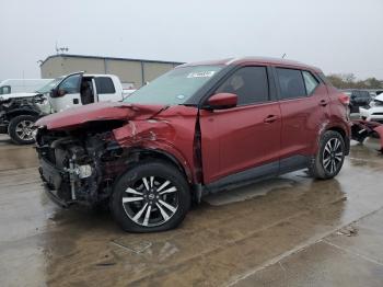  Salvage Nissan Kicks