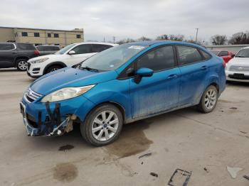  Salvage Ford Fiesta