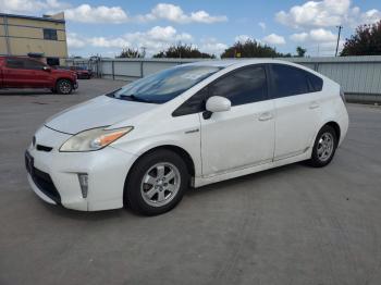  Salvage Toyota Prius