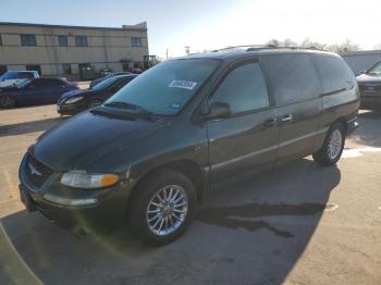  Salvage Chrysler Town & Country