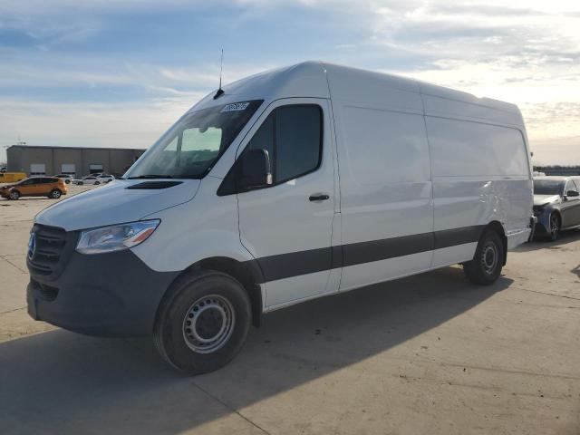  Salvage Mercedes-Benz Sprinter