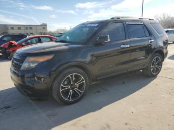  Salvage Ford Explorer