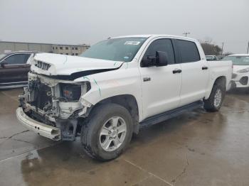  Salvage Toyota Tundra