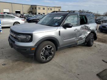  Salvage Ford Bronco