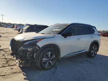  Salvage Nissan Rogue