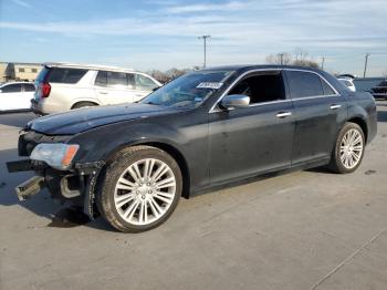  Salvage Chrysler 300