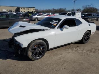  Salvage Dodge Challenger