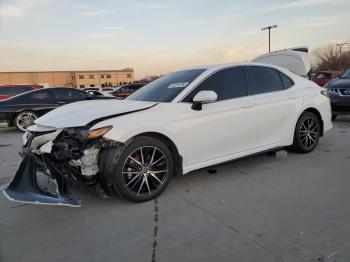  Salvage Toyota Camry