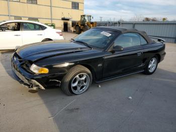  Salvage Ford Mustang