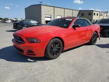  Salvage Ford Mustang