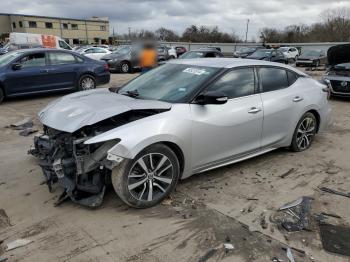  Salvage Nissan Maxima