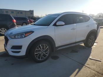  Salvage Hyundai TUCSON