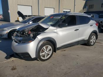  Salvage Nissan Kicks