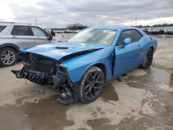  Salvage Dodge Challenger