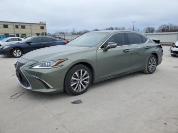  Salvage Lexus Es